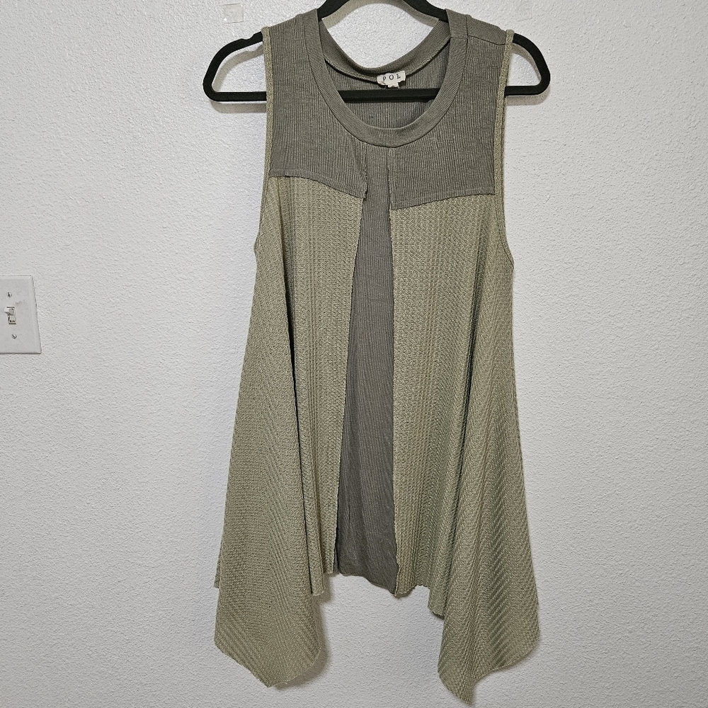 Pol shark bite raw hem tunic oversized top size small